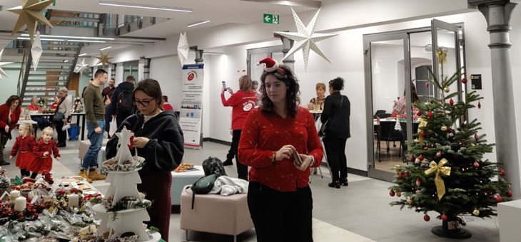 Kiermasz Świąteczny oraz spotkanie z Mikołajem